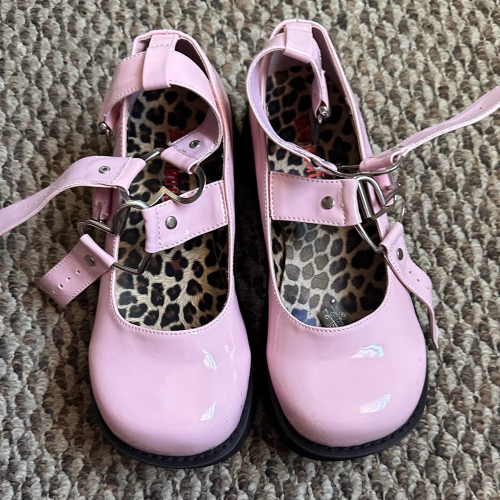 Demonia mary jane pink heart buckle platform shoes 9